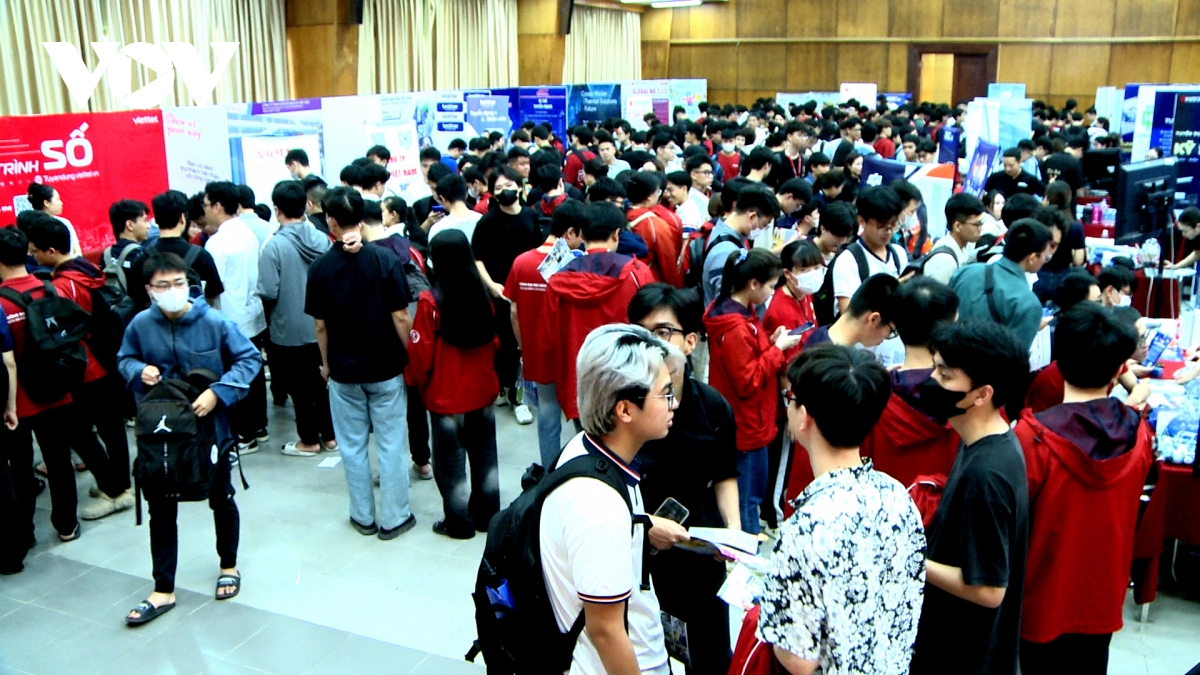 Trường đại học bắt tay doanh nghiệp đào tạo nhân lực chất lượng cao